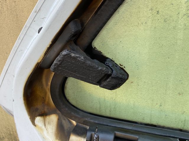 bontott CITROËN C4 CACTUS Bal hátsó Ajtó (Részeivel)