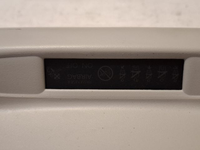 bontott CITROËN C4 CACTUS Beltér Világítás Első