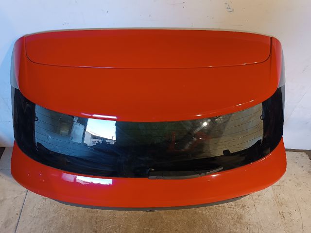 bontott CITROËN C4 CACTUS Csomagtérajtó (Részeivel)