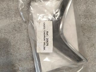 bontott CITROËN C4 CACTUS Első Embléma