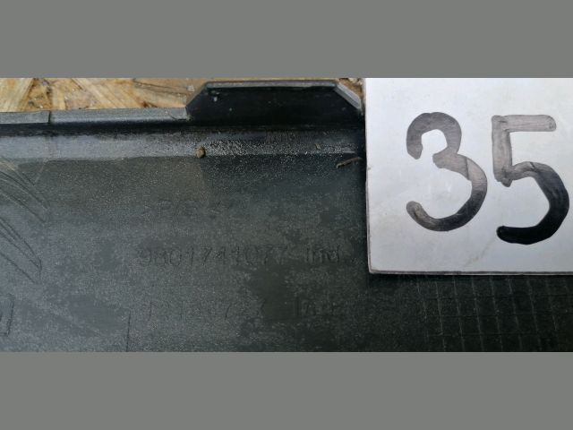 bontott CITROËN C4 CACTUS Első Lökhárító (Üresen)