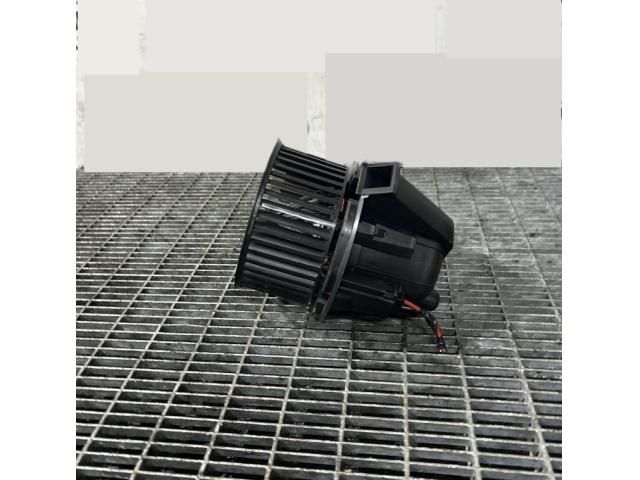 bontott CITROËN C4 CACTUS Fűtőmotor (Klímás)