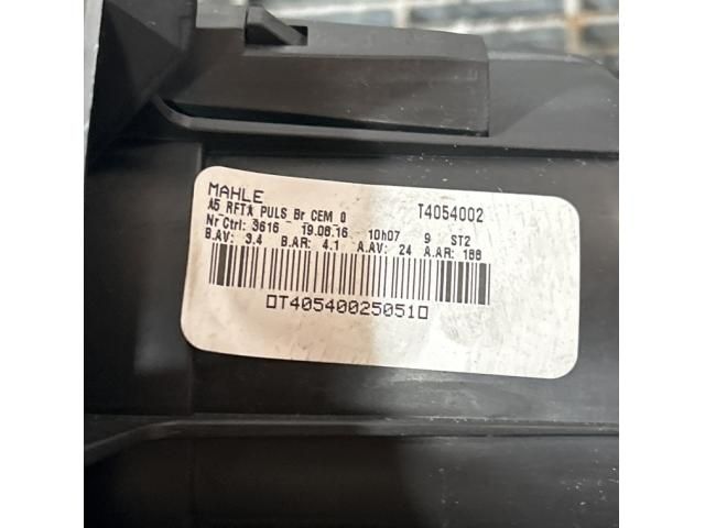 bontott CITROËN C4 CACTUS Fűtőmotor (Klímás)