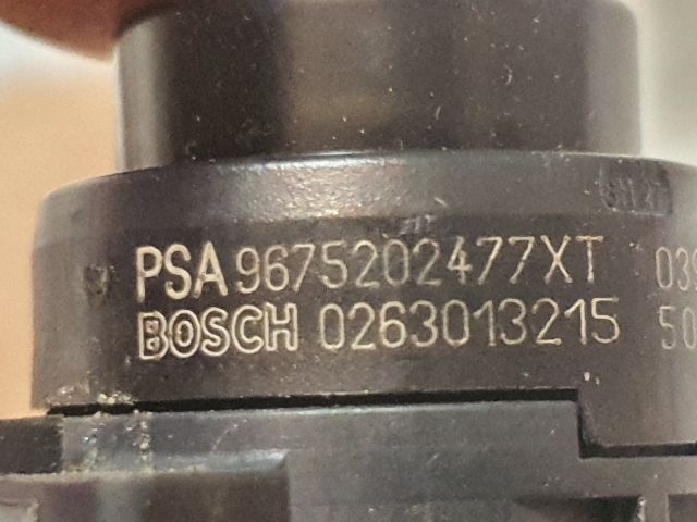 bontott CITROËN C4 CACTUS Hátsó Tolatóradar Fej