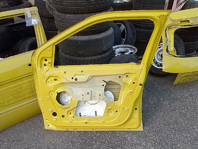 bontott CITROËN C4 CACTUS Jobb első Ajtó (Üres lemez)