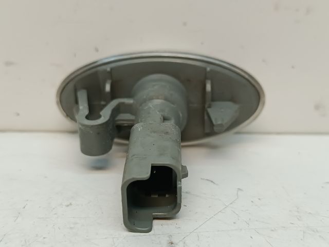 bontott CITROËN C4 CACTUS Jobb első Sárvédő Irányjelző