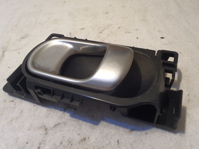 bontott CITROËN C4 CACTUS Jobb hátsó Belső Kilincs