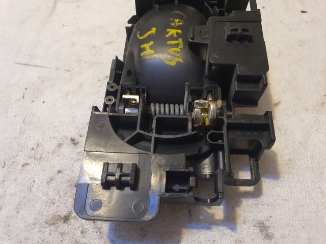 bontott CITROËN C4 CACTUS Jobb hátsó Belső Kilincs