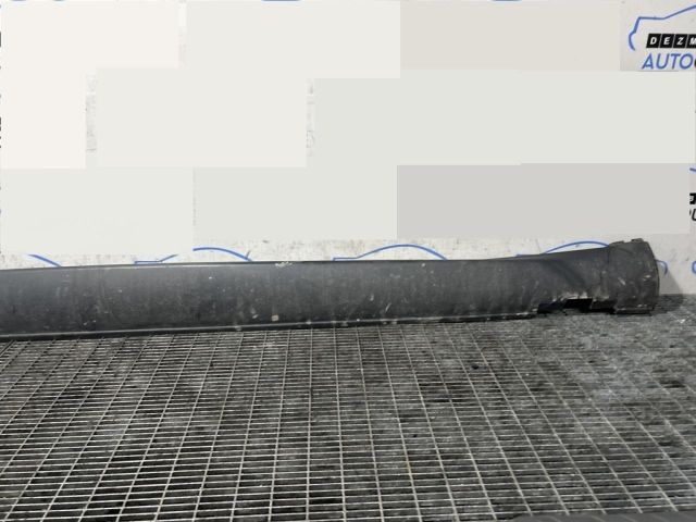 bontott CITROËN C4 CACTUS Jobb Küszöb