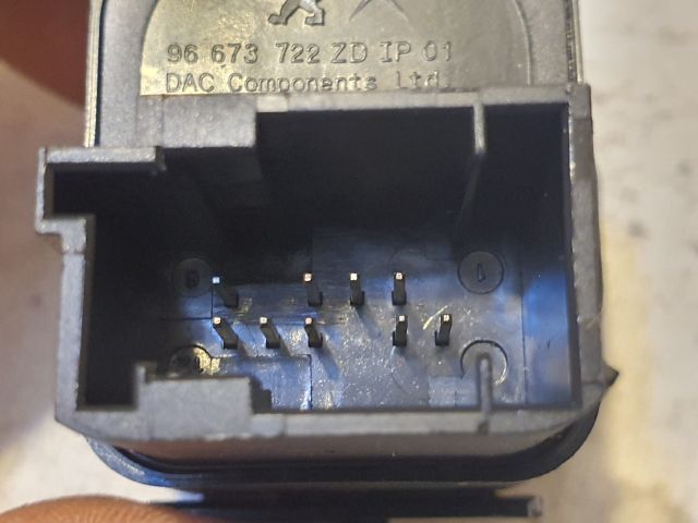 bontott CITROËN C4 CACTUS Tükör Kapcsoló