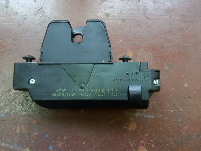 bontott CITROËN C4 Csomagtérajtó Zárszerkezet