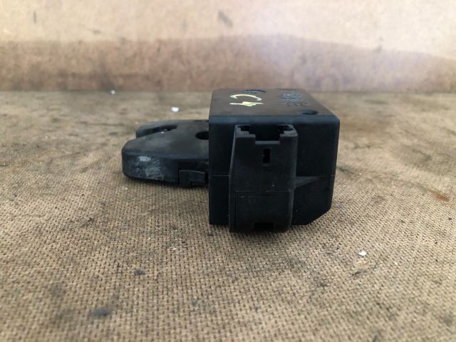 bontott CITROËN C4 Csomagtérajtó Zárszerkezet