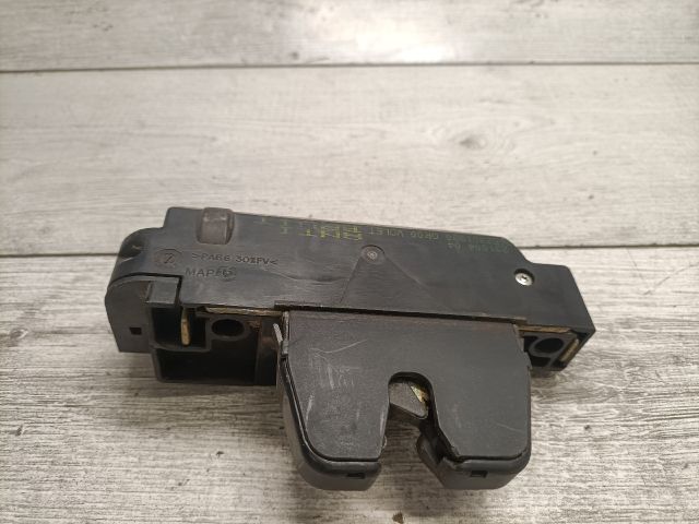 bontott CITROËN C4 Csomagtérajtó Zárszerkezet