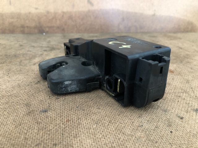 bontott CITROËN C4 Csomagtérajtó Zárszerkezet