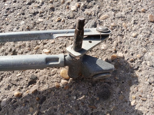 bontott CITROËN C4 Első Ablaktörlő Szerkezet Motorral