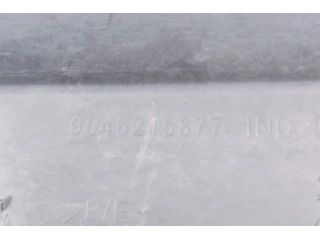 bontott CITROËN C4 Első Lökhárító Díszléc