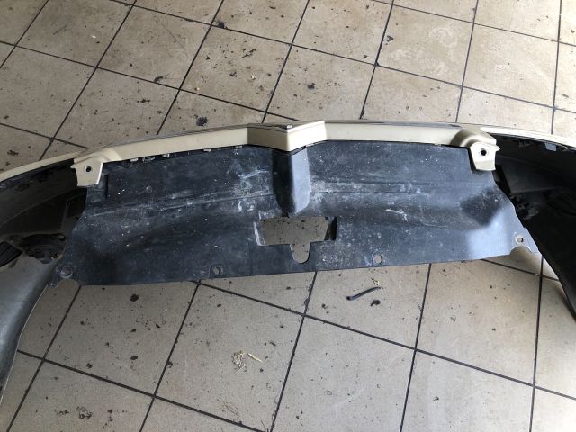 bontott CITROËN C4 Első Lökhárító (Részeivel)