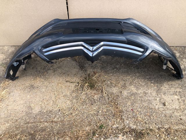 bontott CITROËN C4 Első Lökhárító (Részeivel)