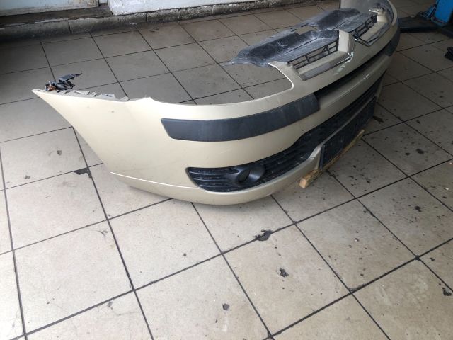 bontott CITROËN C4 Első Lökhárító (Részeivel)