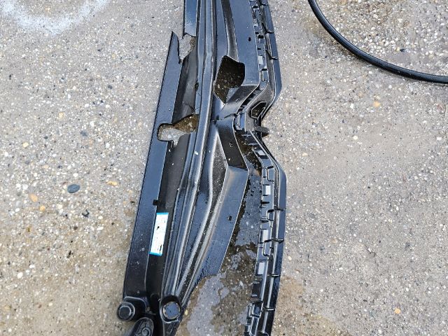 bontott CITROËN C4 Első Lökhárító (Részeivel)