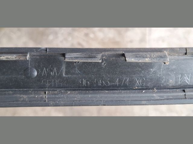 bontott CITROËN C4 Első Szélvédő Bal Díszléc