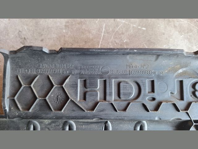 bontott CITROËN C4 Felső Hűtőburkolat