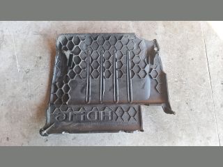 bontott CITROËN C4 Felső Hűtőburkolat