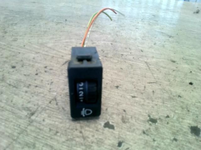 bontott CITROËN C4 Fényszórómagasság Állító Kapcsoló