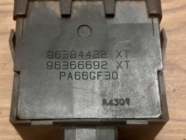 bontott CITROËN C4 Fényszórómagasság Állító Kapcsoló