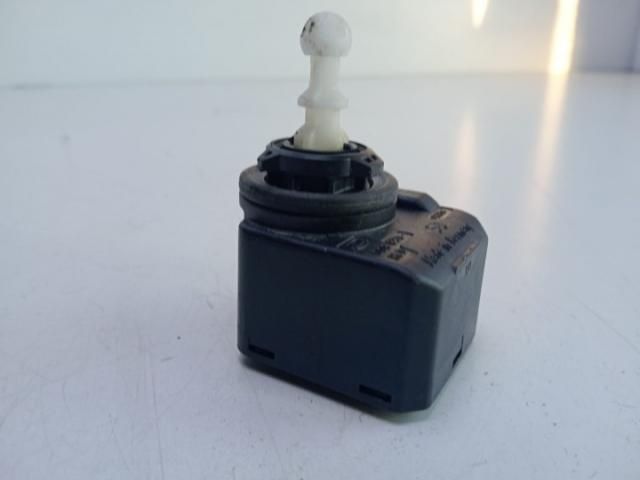 bontott CITROËN C4 Fényszórómagasság Állító Motor (Pozíciófüggetlen)