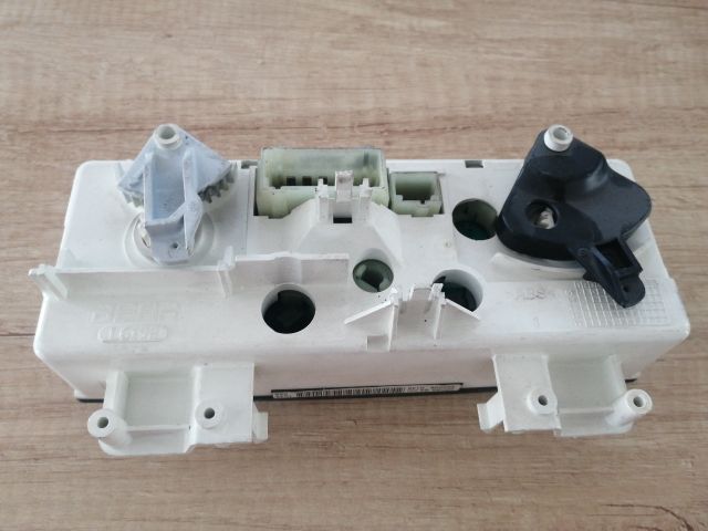 bontott CITROËN C4 Fűtéskapcsoló (Nem klímás)