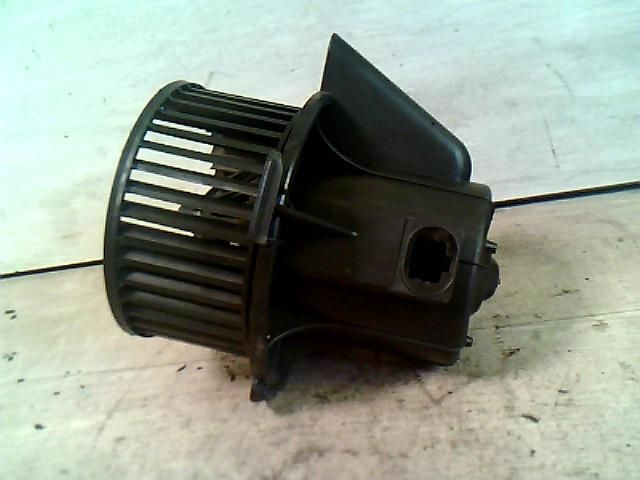 bontott CITROËN C4 Fűtőmotor (Nem klímás)