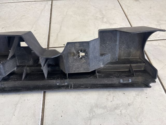 bontott CITROËN C4 Hátsó középső Lökhárító Tartó (Műanyag)