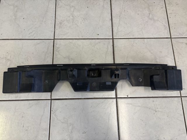 bontott CITROËN C4 Hátsó középső Lökhárító Tartó (Műanyag)