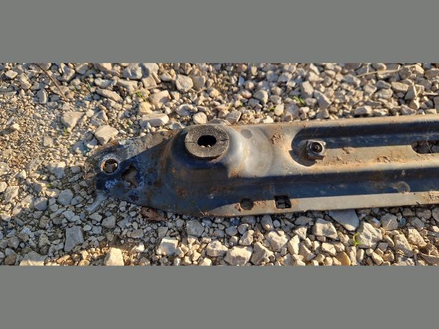 bontott CITROËN C4 Homlokfal Alsó Tartó