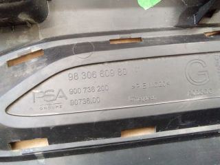 bontott CITROËN C4 III Bal első Ajtó Díszléc