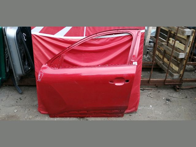 bontott CITROËN C4 III Bal első Ajtó (Üres lemez)