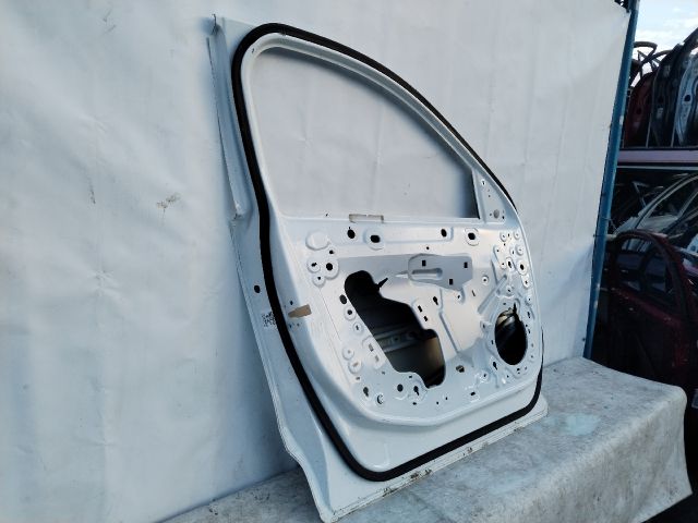 bontott CITROËN C4 III Bal első Ajtó (Üres lemez)