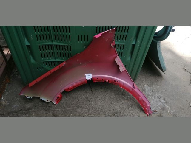 bontott CITROËN C4 III Jobb első Sárvédő