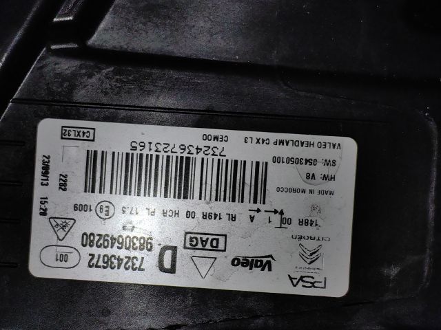 bontott CITROËN C4 III Jobb Ledes Fényszóró