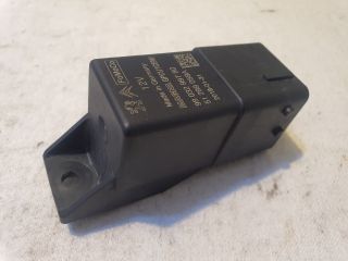 bontott CITROËN C4 Izzító Relé