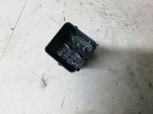 bontott CITROËN C4 Izzító Relé