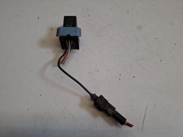 bontott CITROËN C4 Izzító Relé