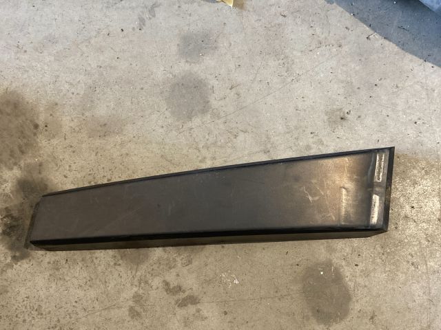 bontott CITROËN C4 Jobb B Oszlop Díszléc