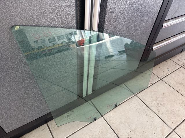 bontott CITROËN C4 Jobb első Ablak