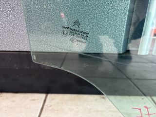 bontott CITROËN C4 Jobb első Ablak