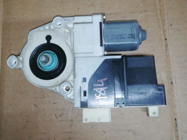 bontott CITROËN C4 Jobb első Ablakemelő Motor