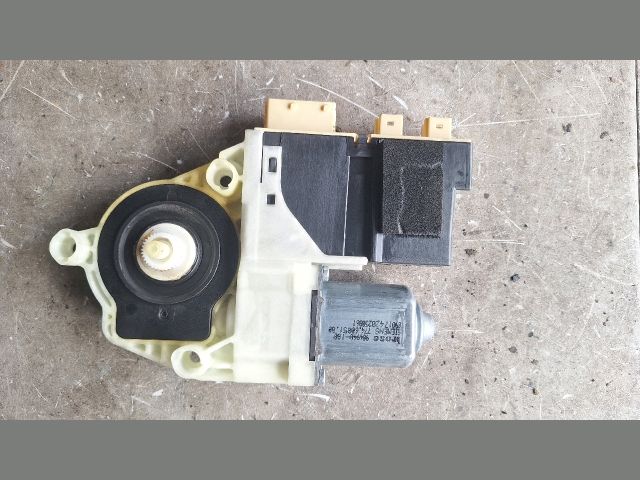 bontott CITROËN C4 Jobb első Ablakemelő Motor