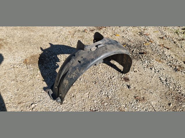 bontott CITROËN C4 Jobb első Első Dobbetét (Kerékjárati, Műanyag)