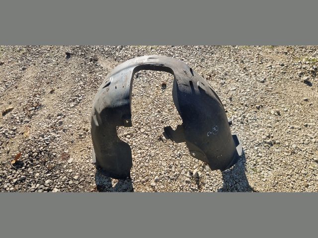 bontott CITROËN C4 Jobb első Első Dobbetét (Kerékjárati, Műanyag)